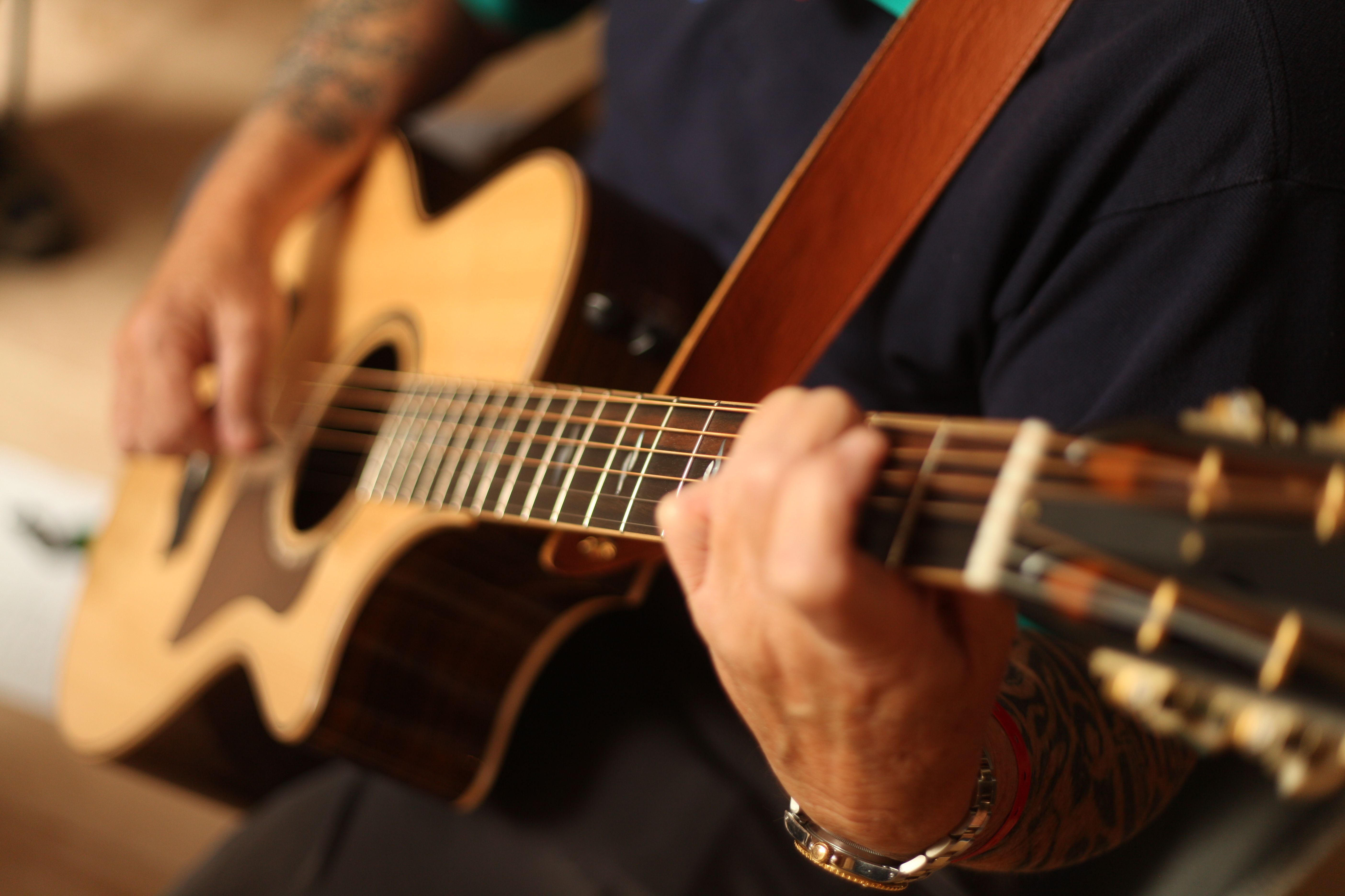 The Ultimate Guide to Acoustic Guitar Strings