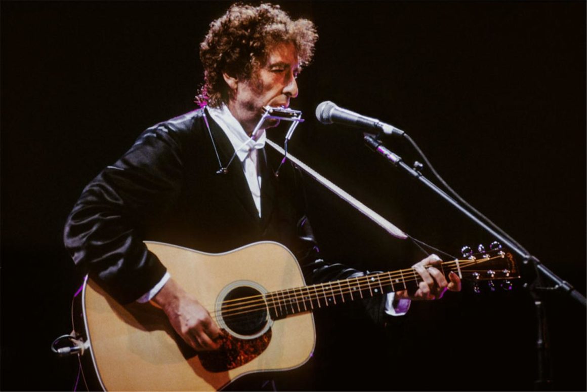 bob dylan martin guitar